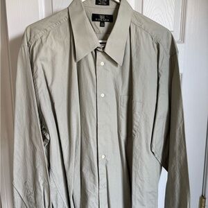 Men's Long-Sleeve Dress Shirt in Light Sage